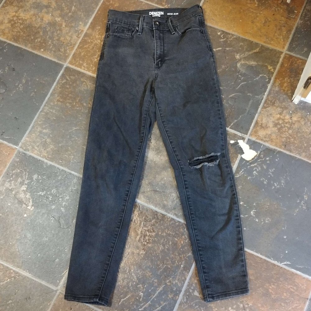 Levi's High Rise Ripped Mom Jeans in Black